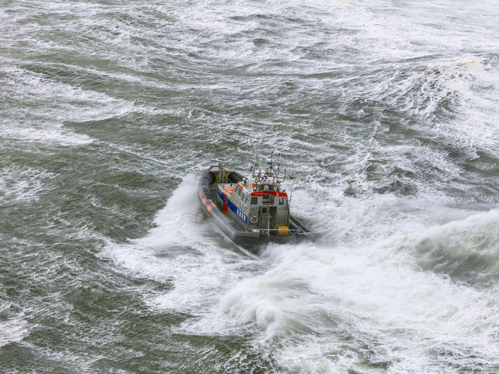 Reddingboot 'Anna Margaretha' in ruig weer | Foto: Flying Focus