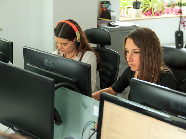  © 2017 - Team Extension - Junior Java Developers at work - Bucharest, Romania