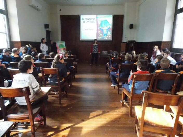 Encuentro en el colegio Santo Domingo en Montevideo, Uruguay