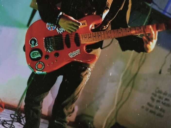 Max de Luna - Guitarrista Rítmico 