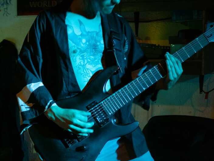 Arthur - Guitarrista ; Evento en Motobunker